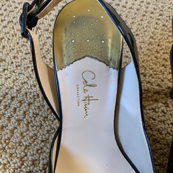 Round toe black patent heel - Picture 3 of 8